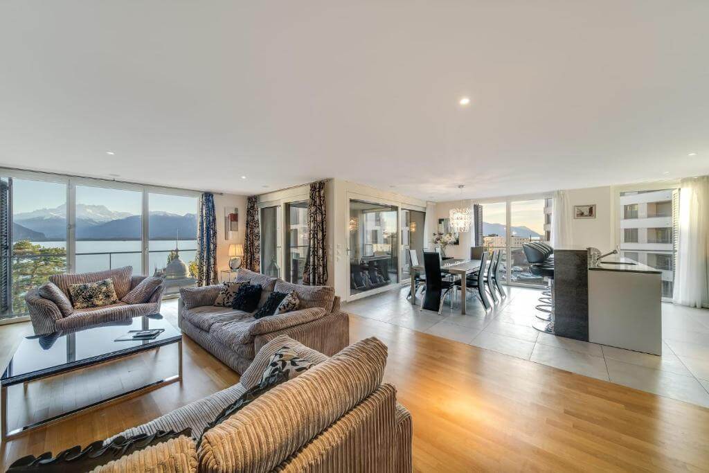Luxurious penthouse apartment with panoramic views